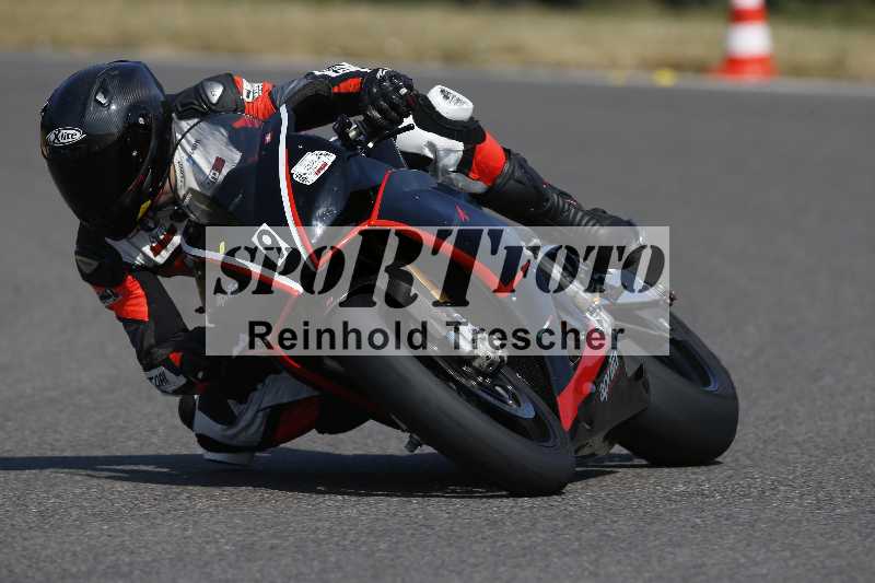 Archiv-2023/28 05.06.2023 Moto Club Anneau du Rhin/rouge-expert/9